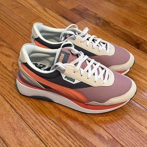EUC Puma Platform Sneakers, size 9.5